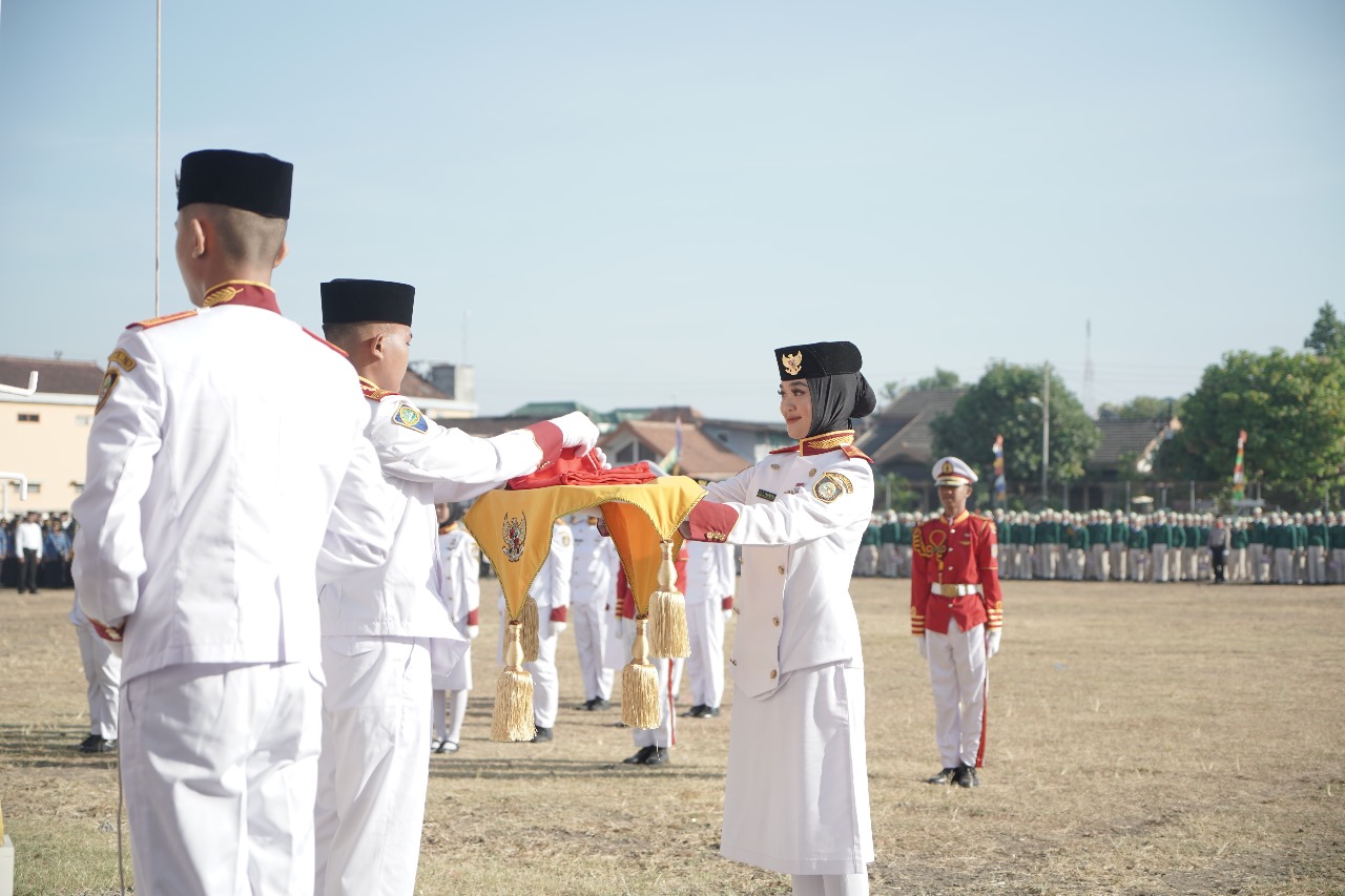 Jetis Gelar Upacara HUT Ke-79 Kemerdekaan RI di SMK N 3 Yogyakarta